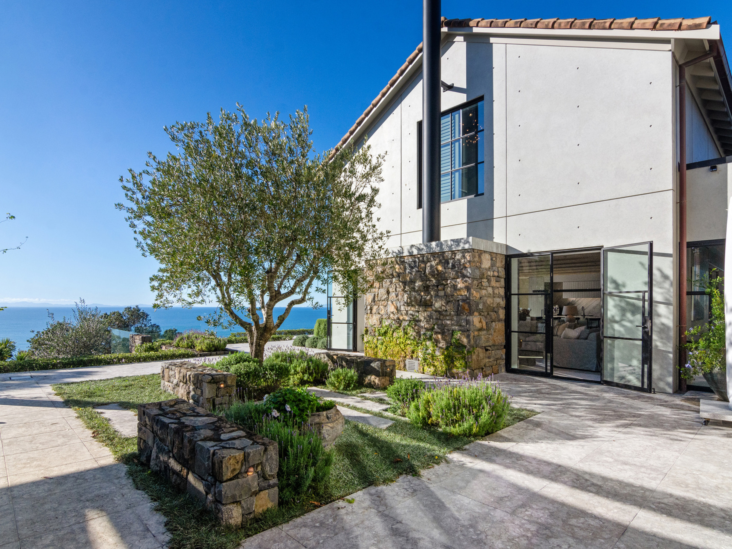 113 Ti Point Rd 113 Ti Point Rd Peter Grant 1035 1600 18