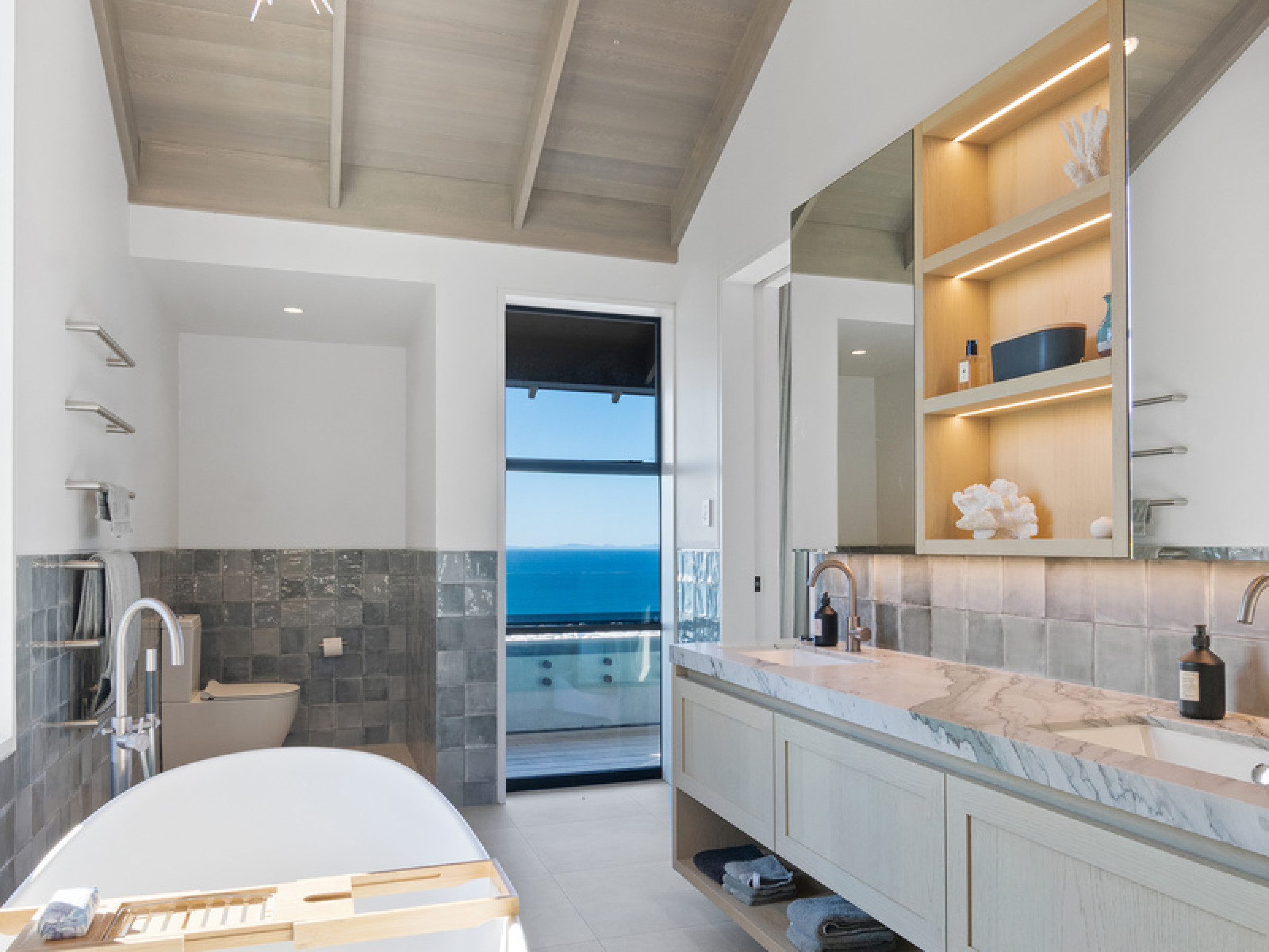 113 Ti Point Rd 113 Ti Point Rd Peter Grant 1035 1600 31